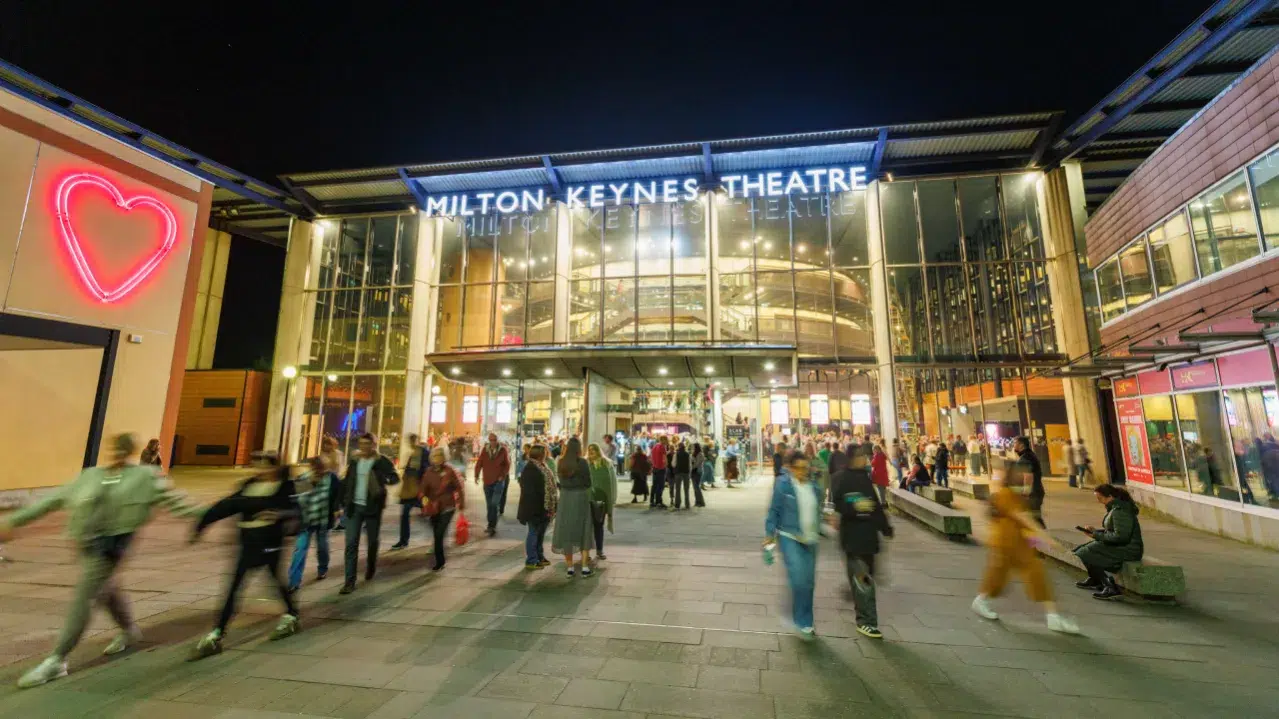 Milton Keynes Theatre - Mary Poppins Blog - Nov 25