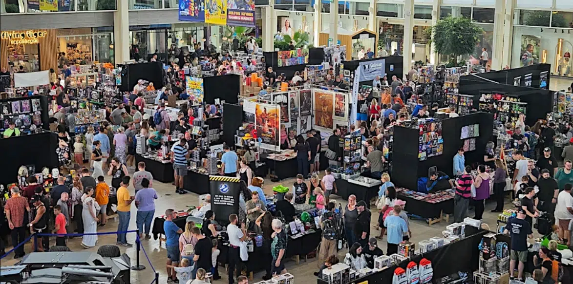 Collectormania - June 2025 01
